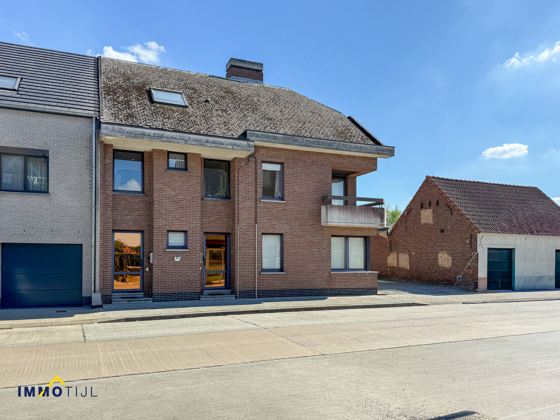 Appartementsgebouw te koop in Hofstade