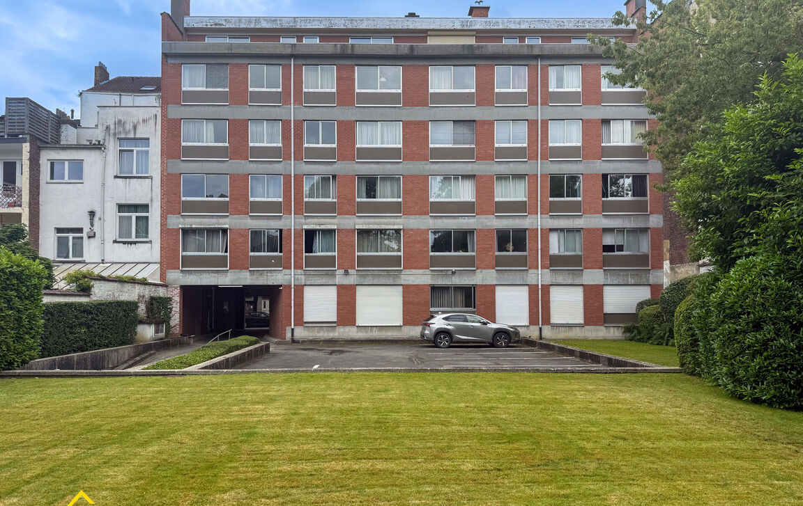 Appartement te koop in Jette