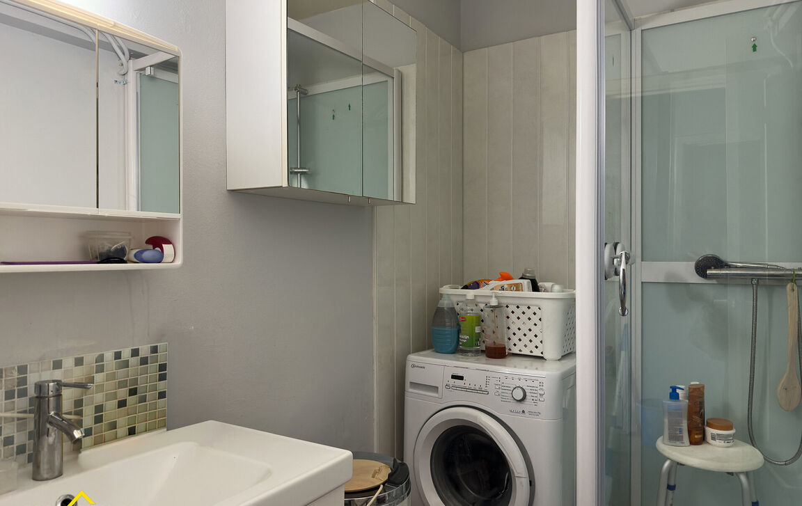 Appartementsgebouw te koop in Aalst