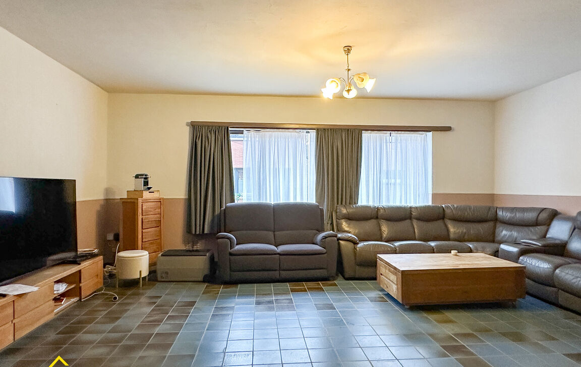 Appartementsgebouw te koop in Aalst