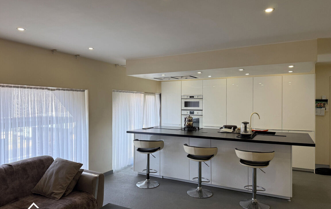 Appartementsgebouw te koop in Aalst