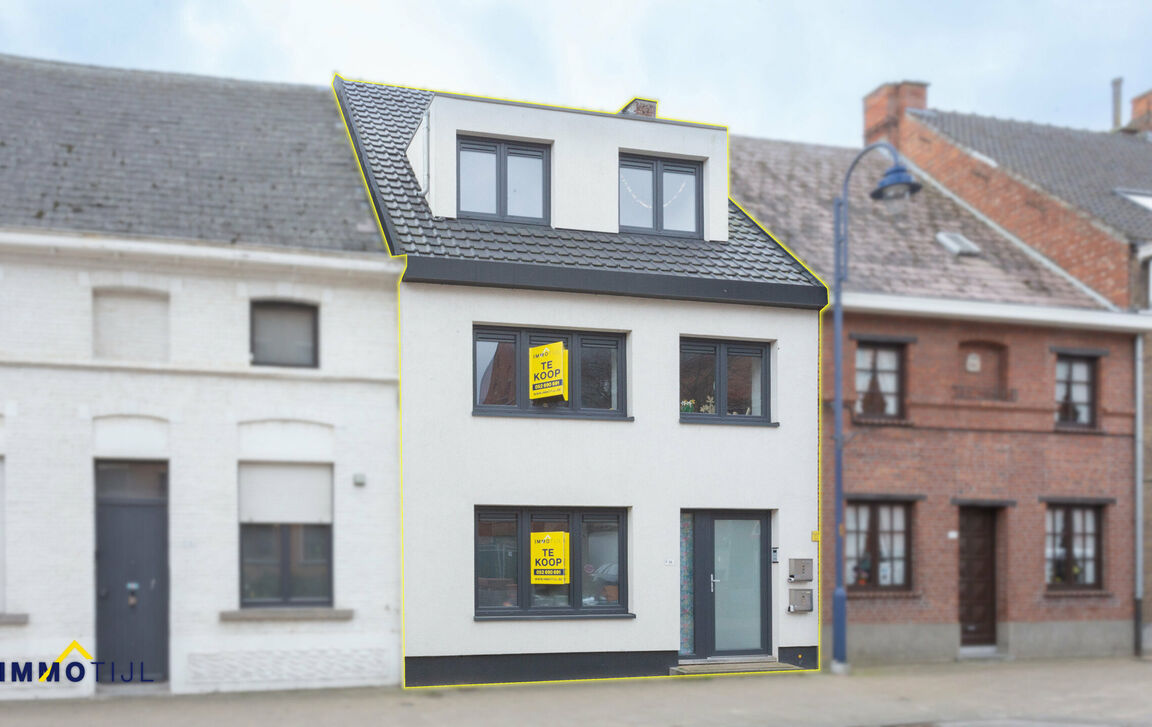 Appartementsgebouw te koop in Buggenhout