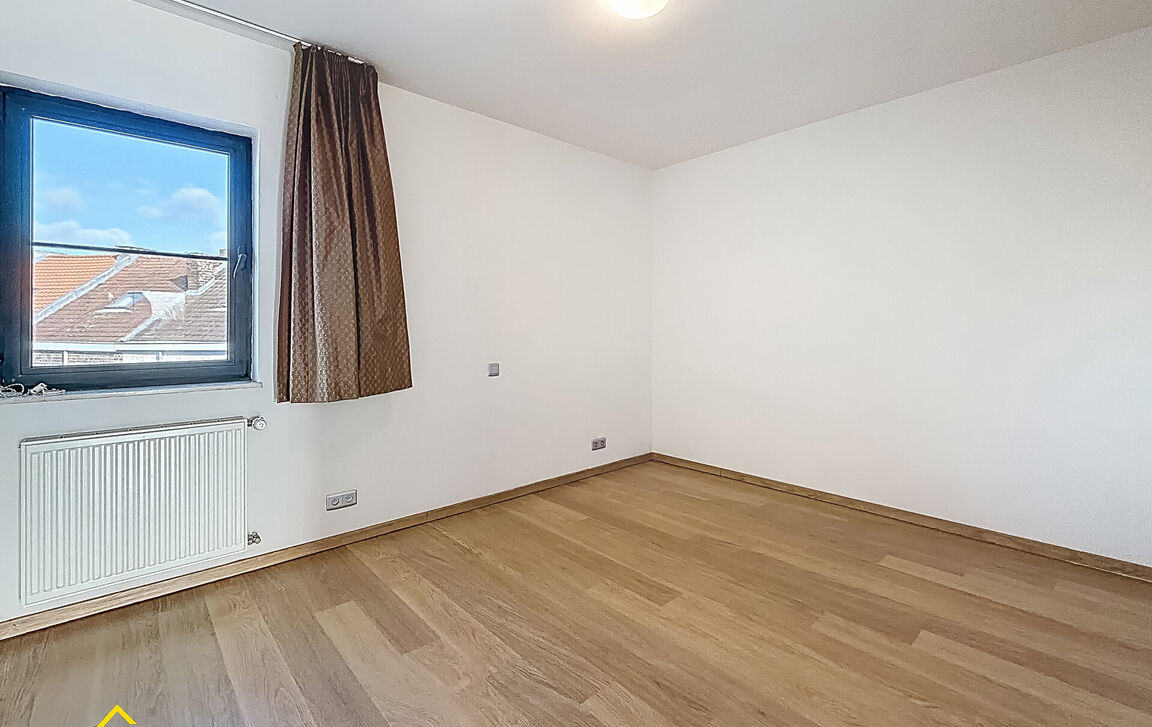 Appartementsgebouw te koop in Denderleeuw