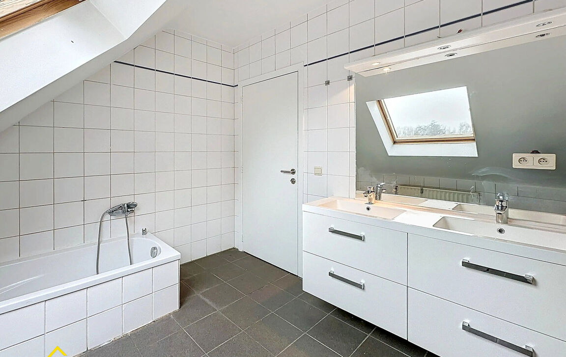 Appartementsgebouw te koop in Herdersem