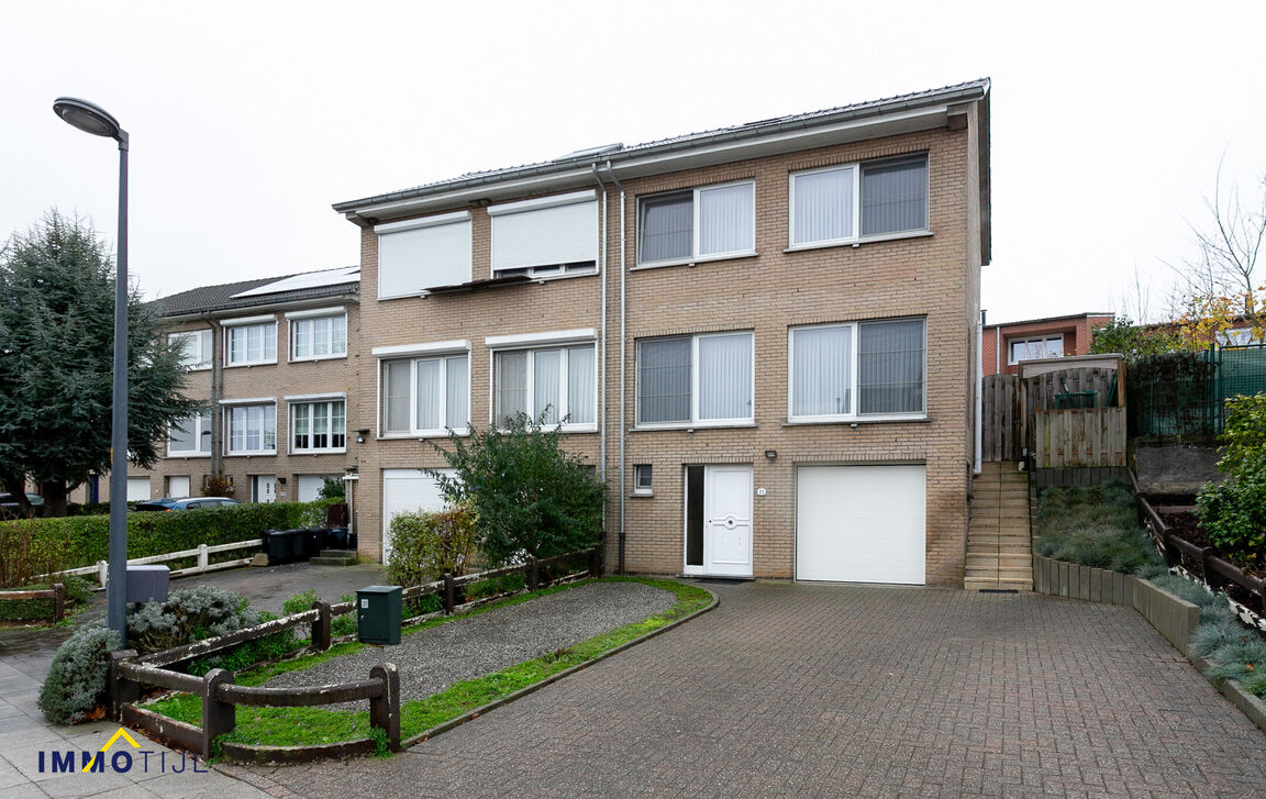 Bel-etage te koop in Asse