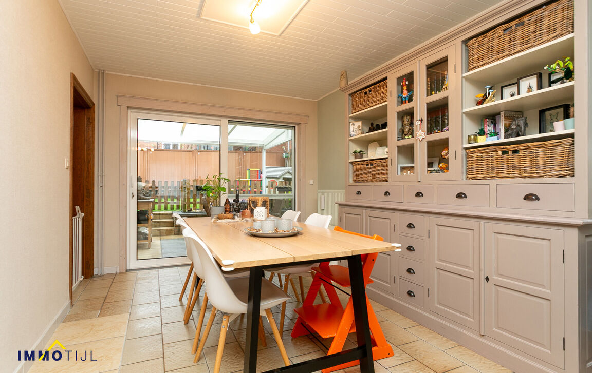 Bel-etage te koop in Asse