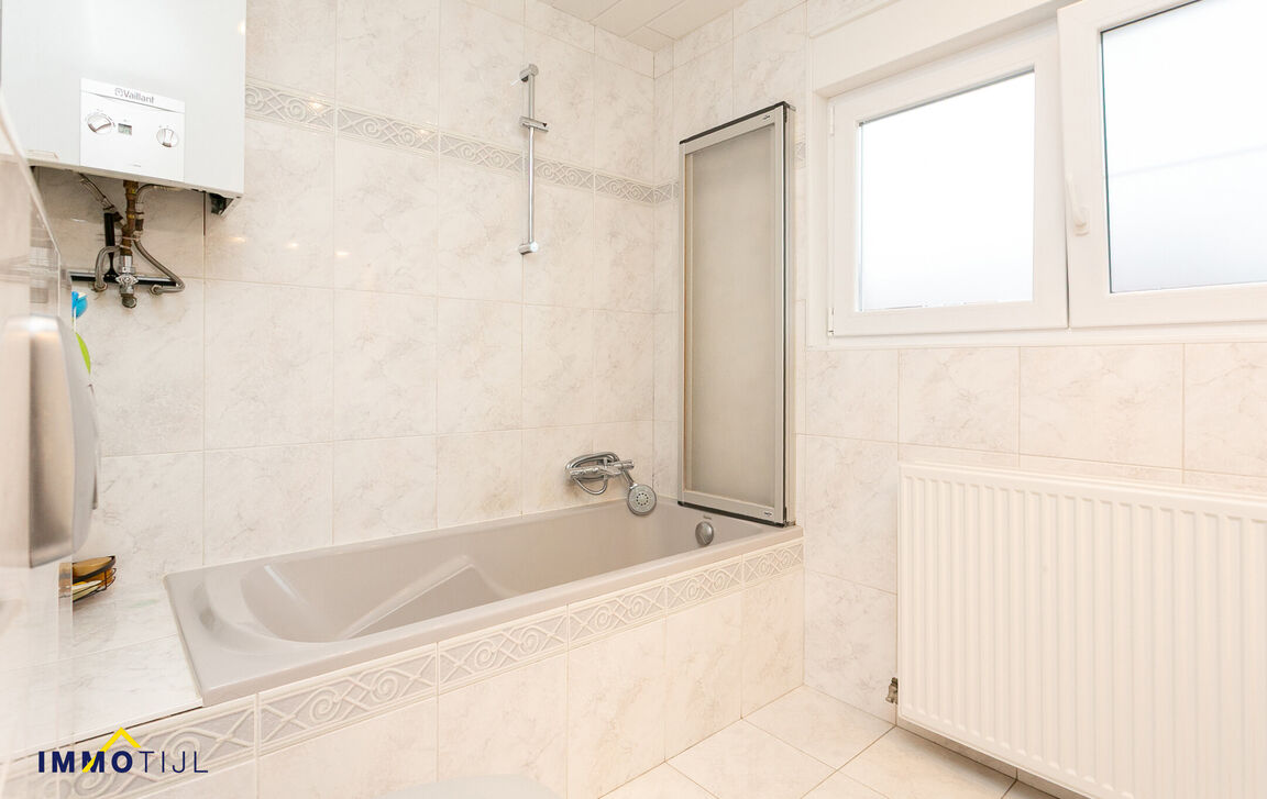 Bel-etage te koop in Asse