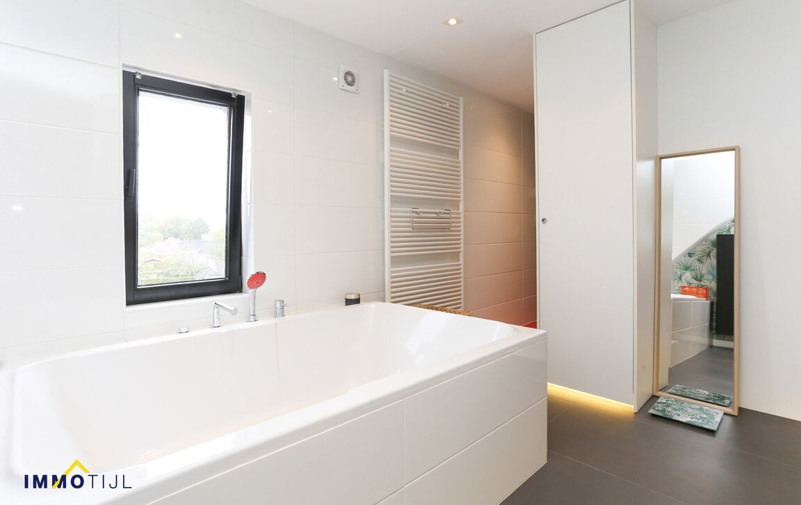 Bel-etage te koop in Lebbeke