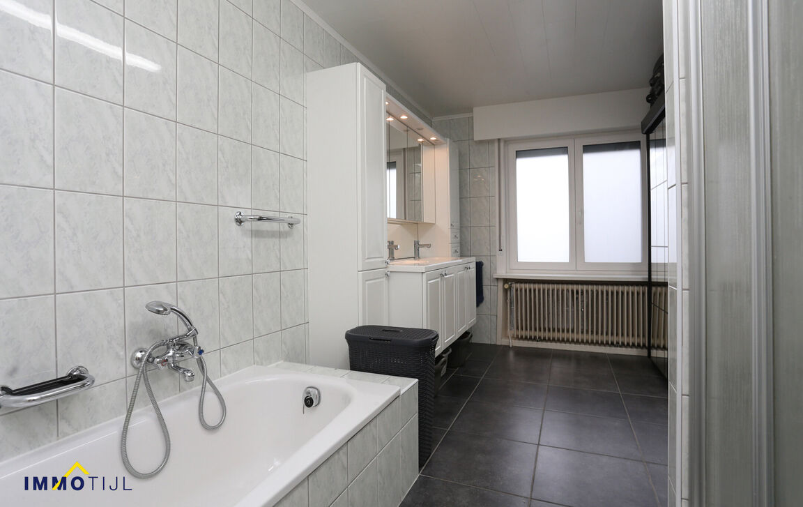 Bel-etage te koop in Lebbeke