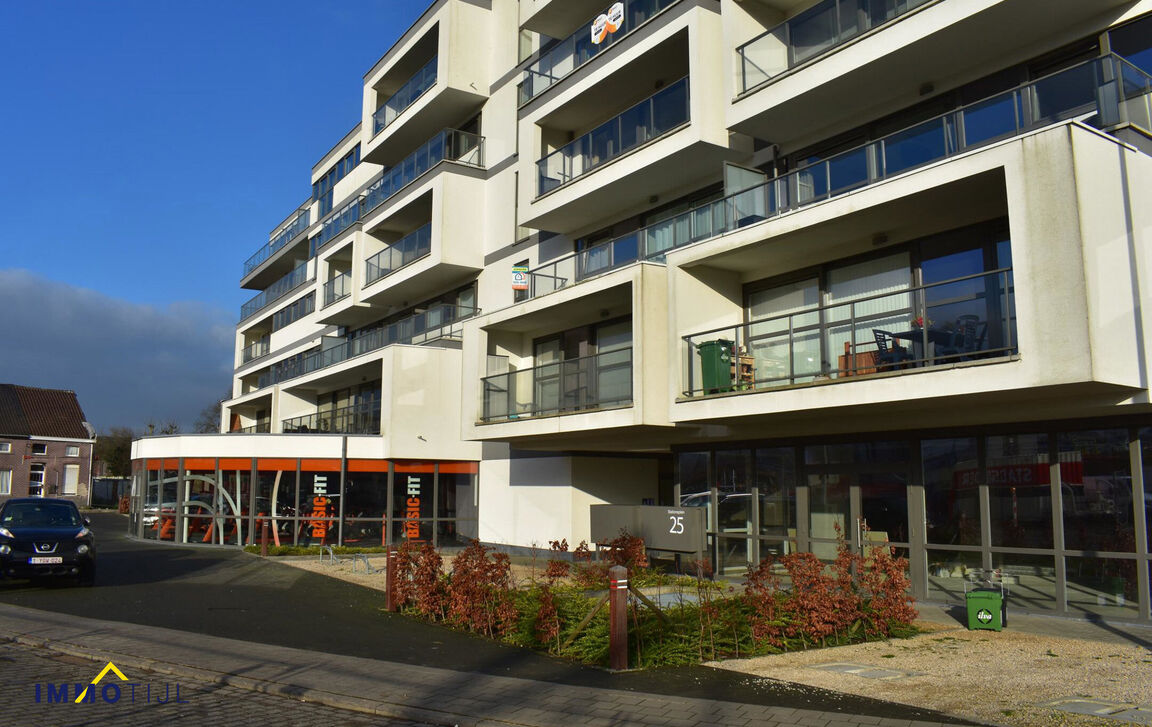 Binnenstaanplaats te huur in Denderleeuw