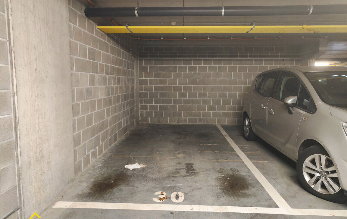 Binnenstaanplaats te huur in Denderleeuw