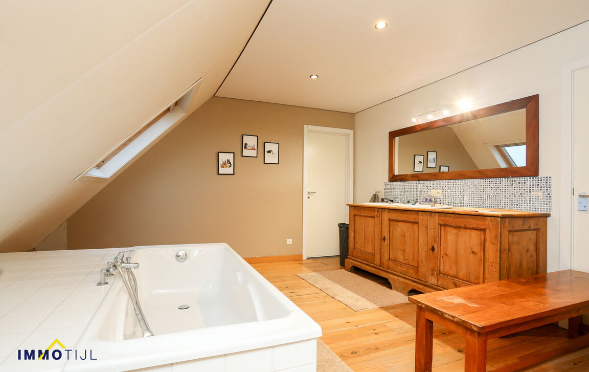 Buitengewoon huis te koop in Opwijk