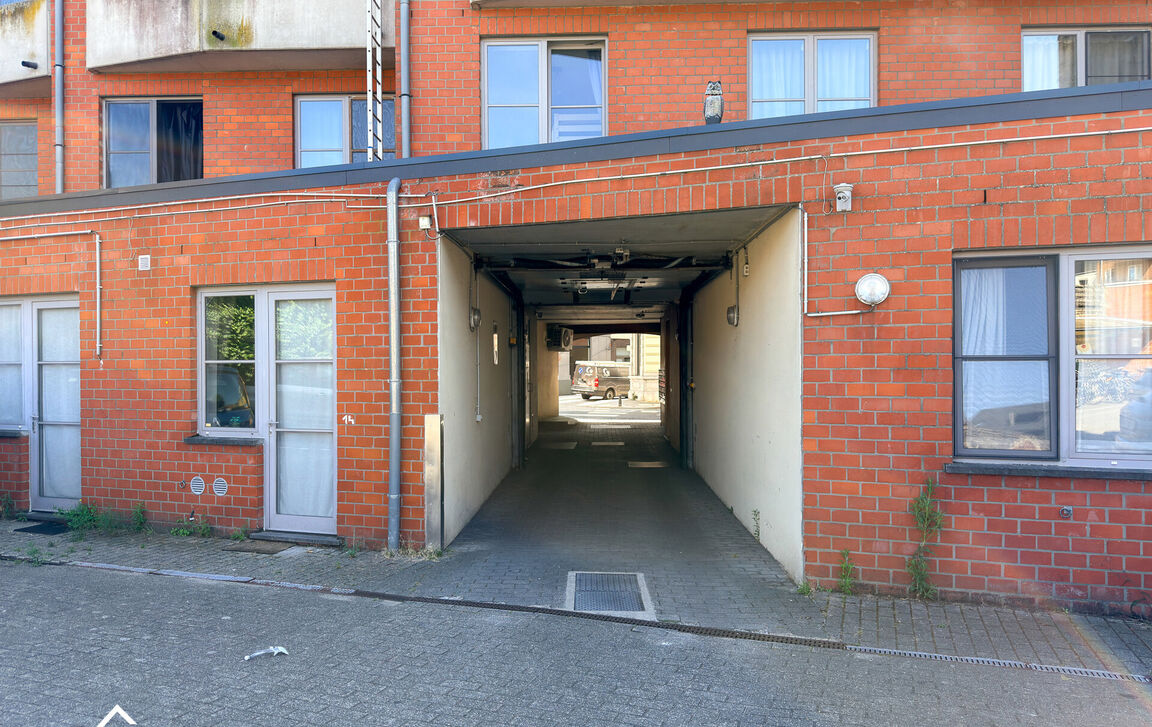 Buitenstaanplaats te koop in Gent