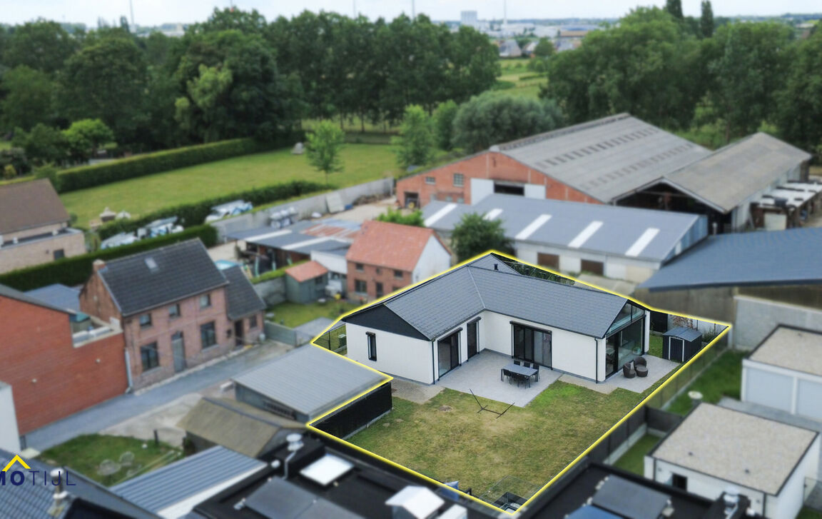 Bungalow te koop in Baasrode