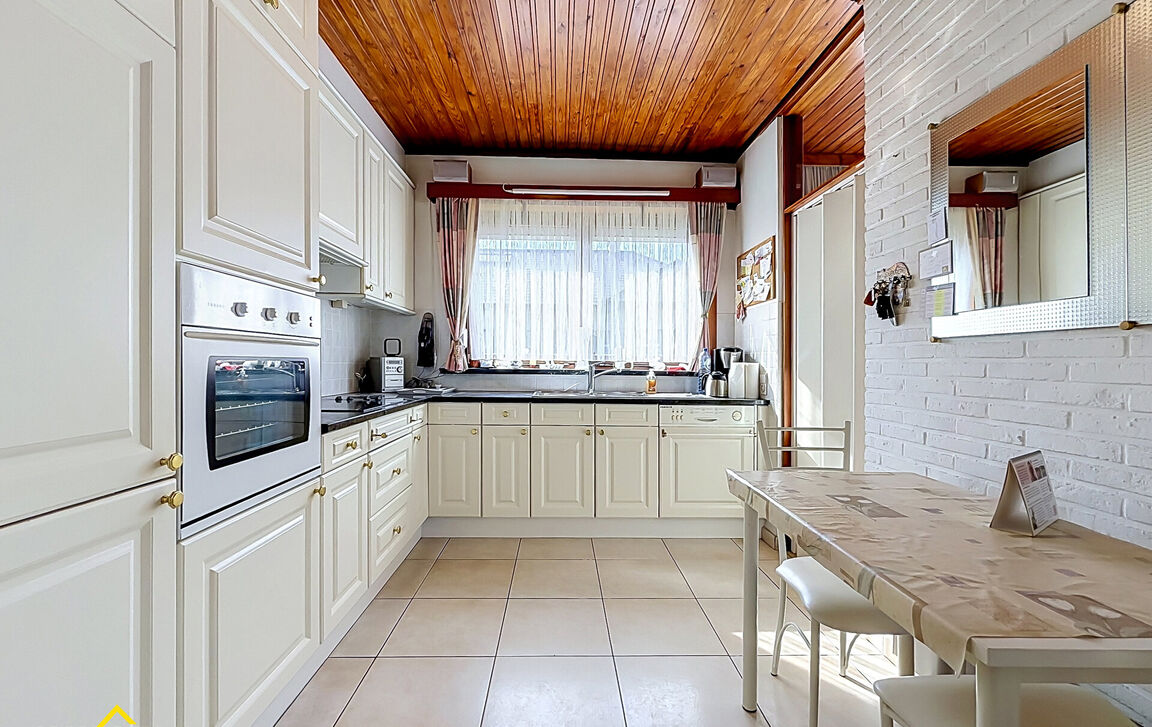 Bungalow te koop in Erembodegem