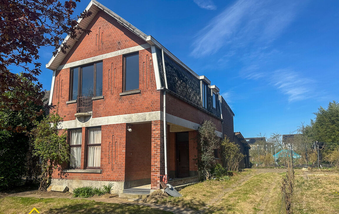 Charmant huis te koop in Aalst