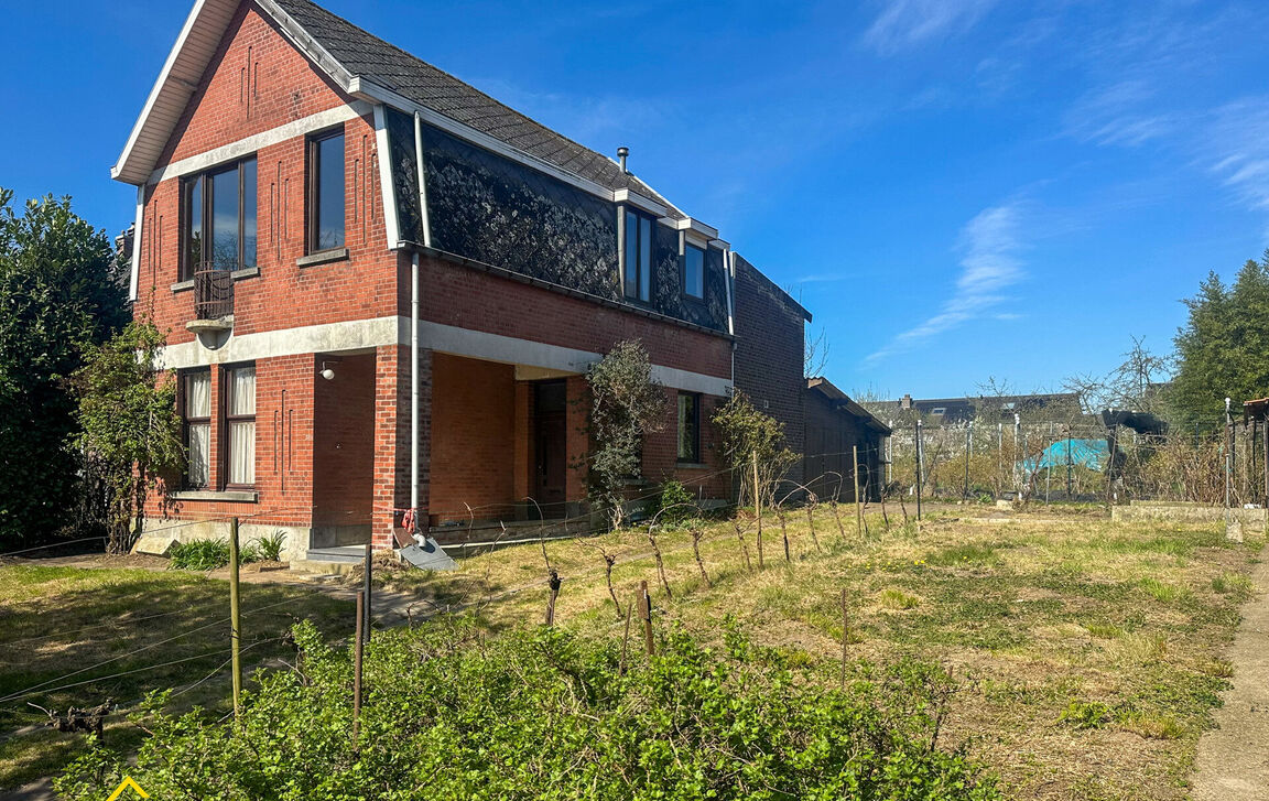 Charmant huis te koop in Aalst