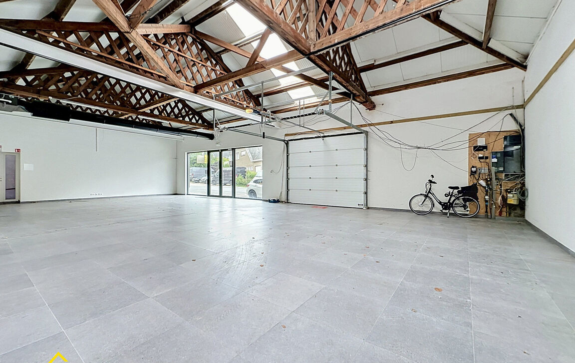 Commercieel gelijkvloers te huur in Aalst