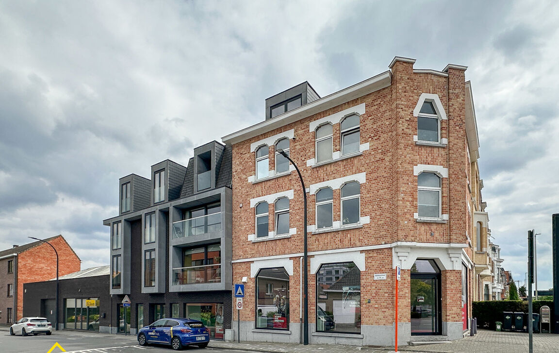 Commercieel gelijkvloers te huur in Aalst