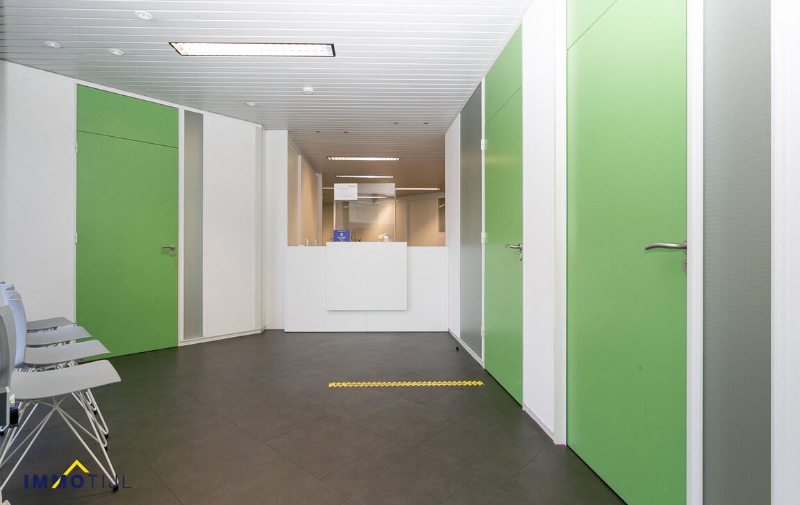 Commercieel gelijkvloers te huur in Lebbeke