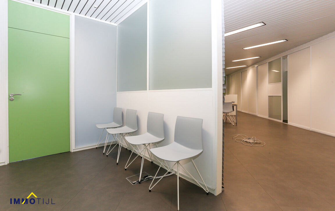 Commercieel gelijkvloers te huur in Lebbeke