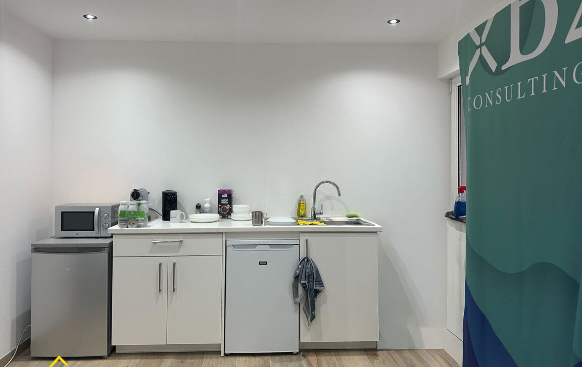 Commercieel gelijkvloers te huur in Ternat