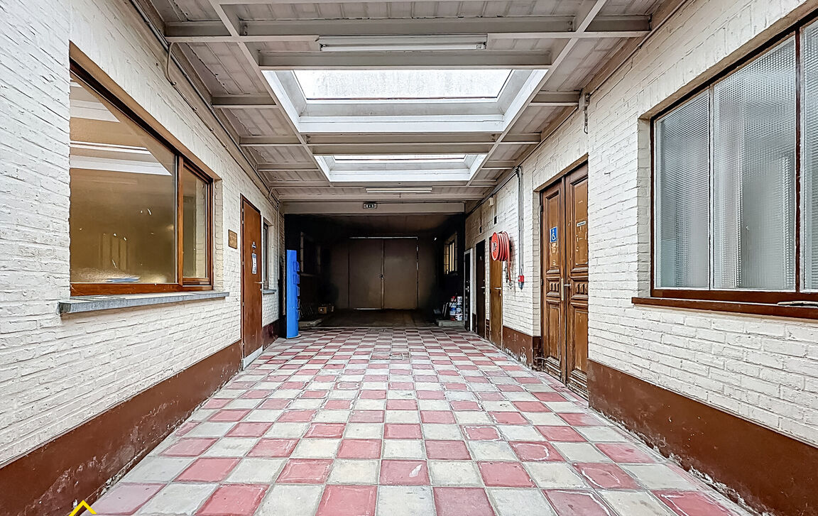 Commerciële building te koop in Limal