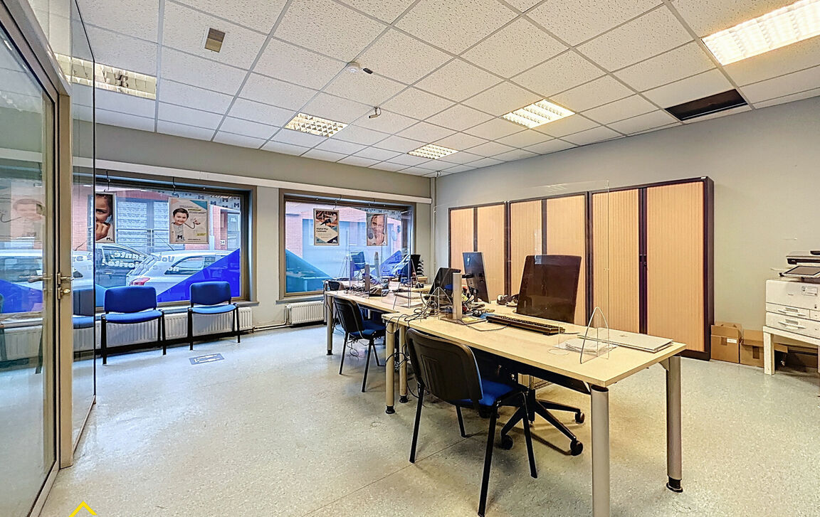 Commerciële building te koop in Limal