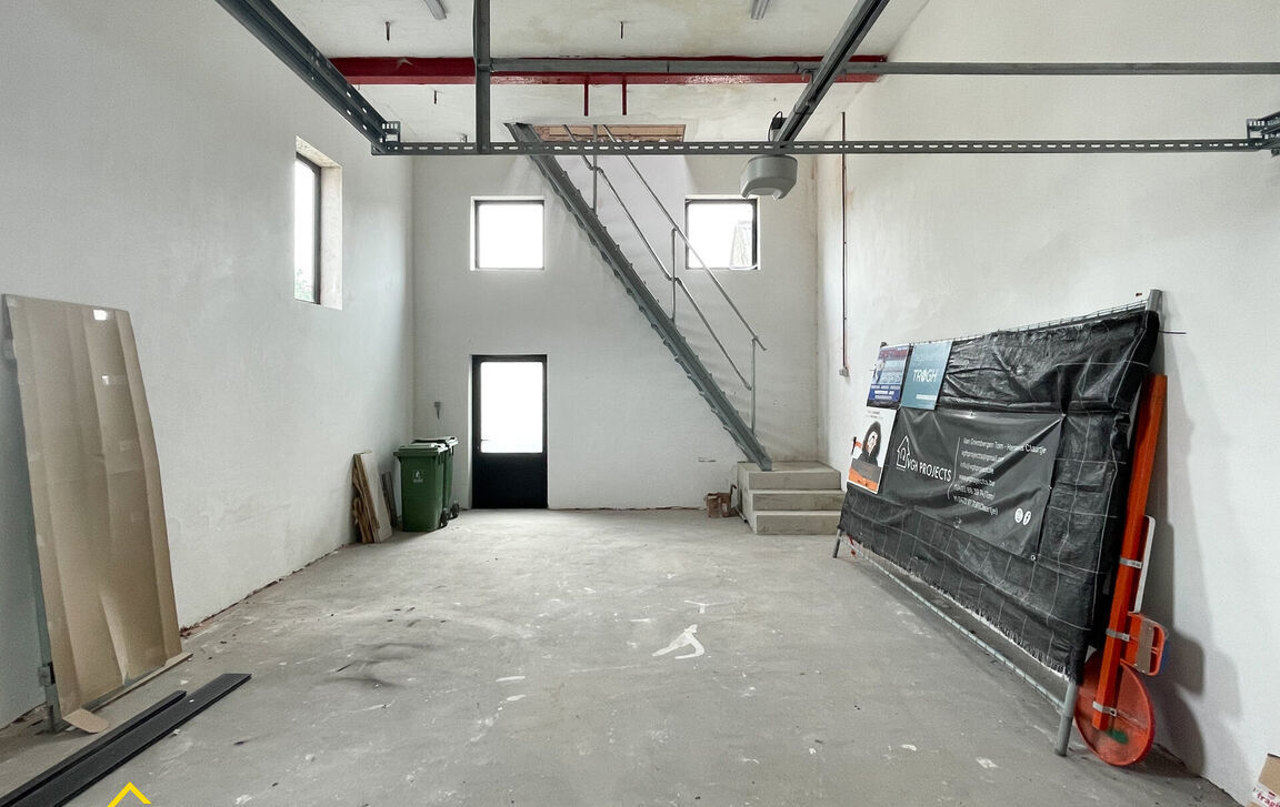 Garage + berging te huur in Berlare