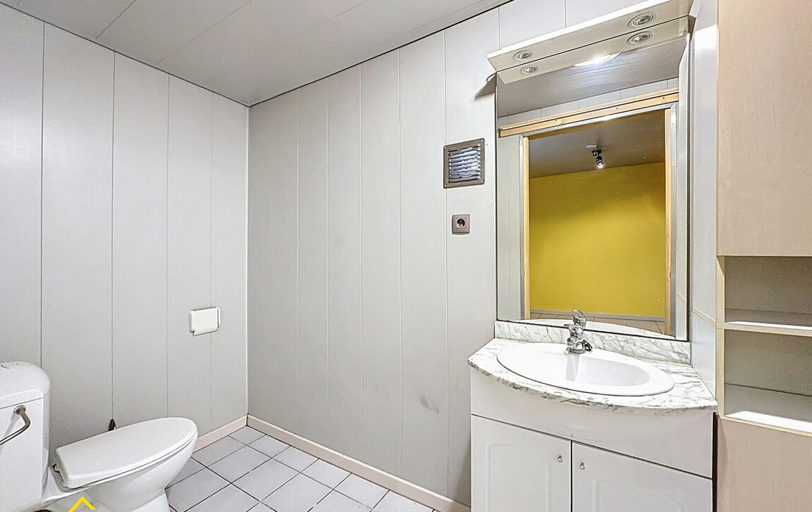 Gebouw voor gemengd gebruik te koop in Aalst