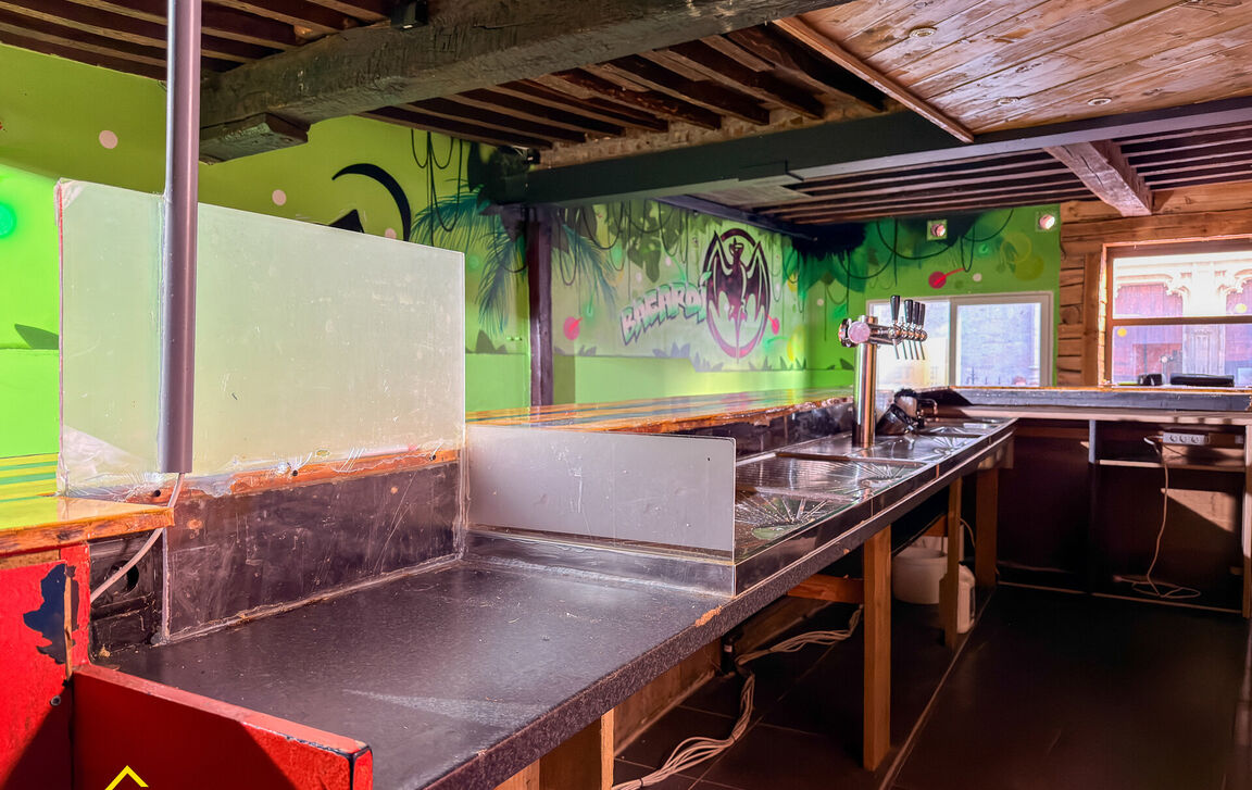 Gebouw voor gemengd gebruik te koop in Aalst