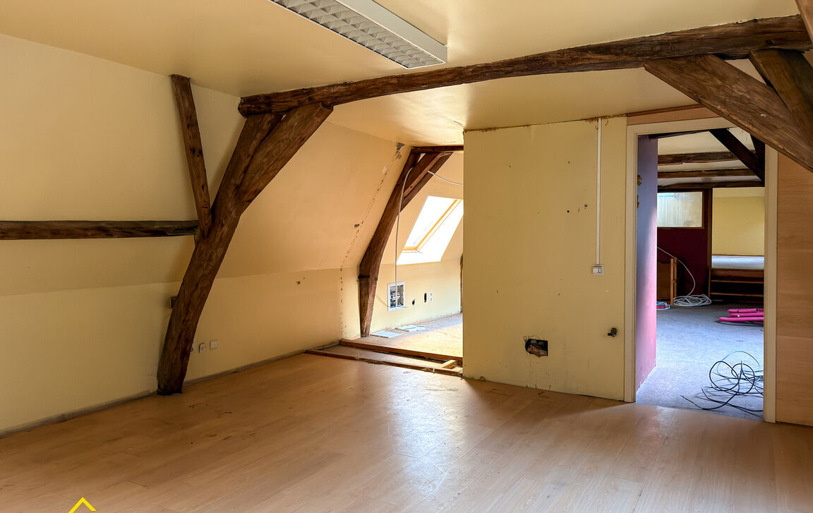 Gebouw voor gemengd gebruik te koop in Aalst