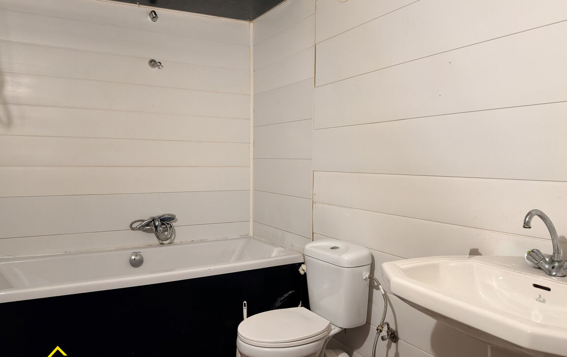 Gebouw voor gemengd gebruik te koop in Aalst