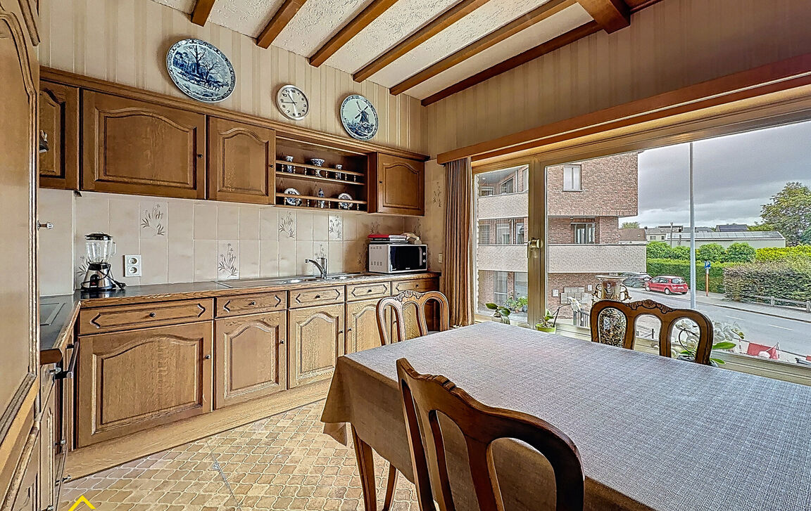 Gebouw voor gemengd gebruik te koop in Aalst