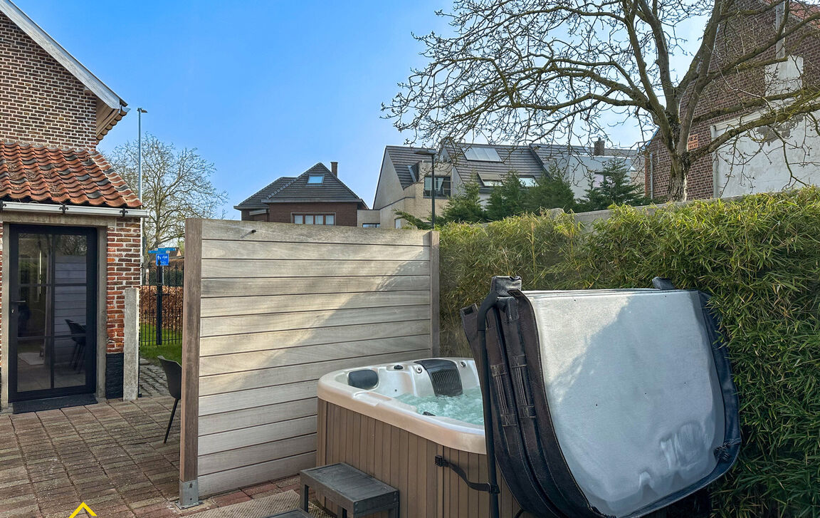 Gebouw voor gemengd gebruik te koop in Aalst