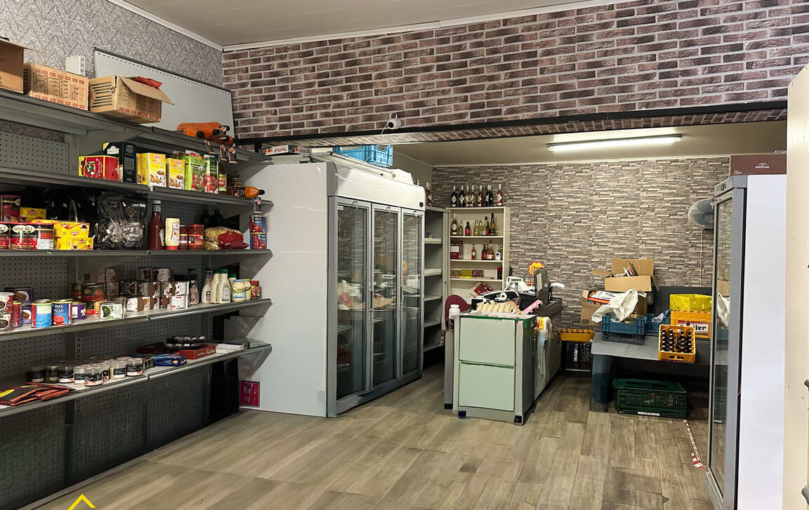 Gebouw voor gemengd gebruik te koop in Aalst