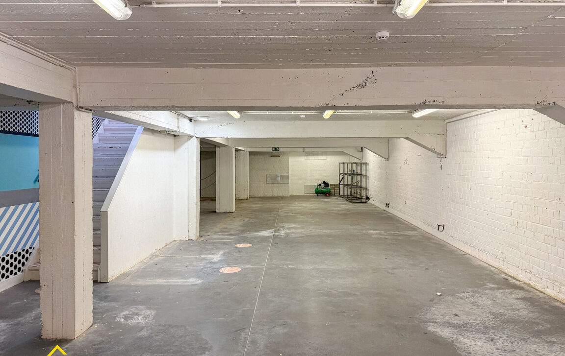 Gebouw voor gemengd gebruik te koop in Aalst