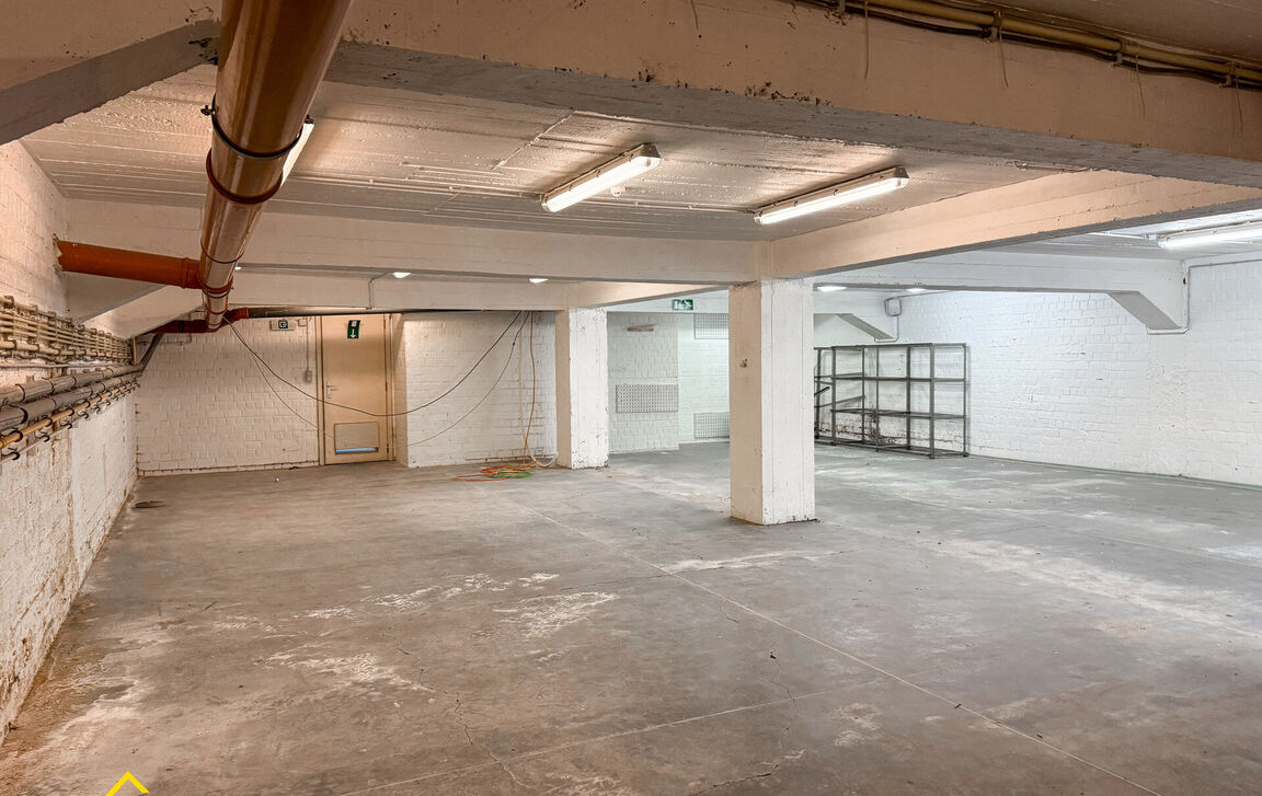 Gebouw voor gemengd gebruik te koop in Aalst