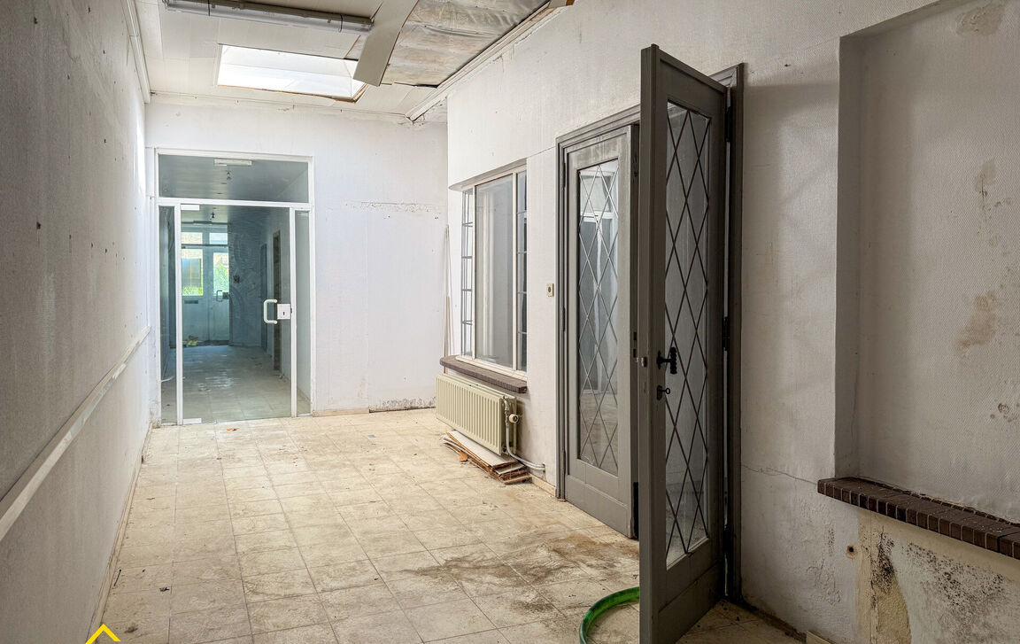 Gebouw voor gemengd gebruik te koop in Aalst