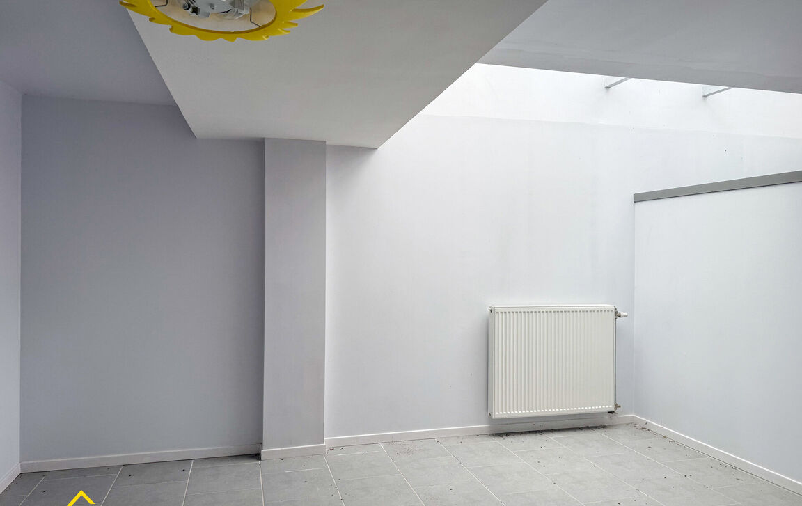 Gebouw voor gemengd gebruik te koop in Aalst