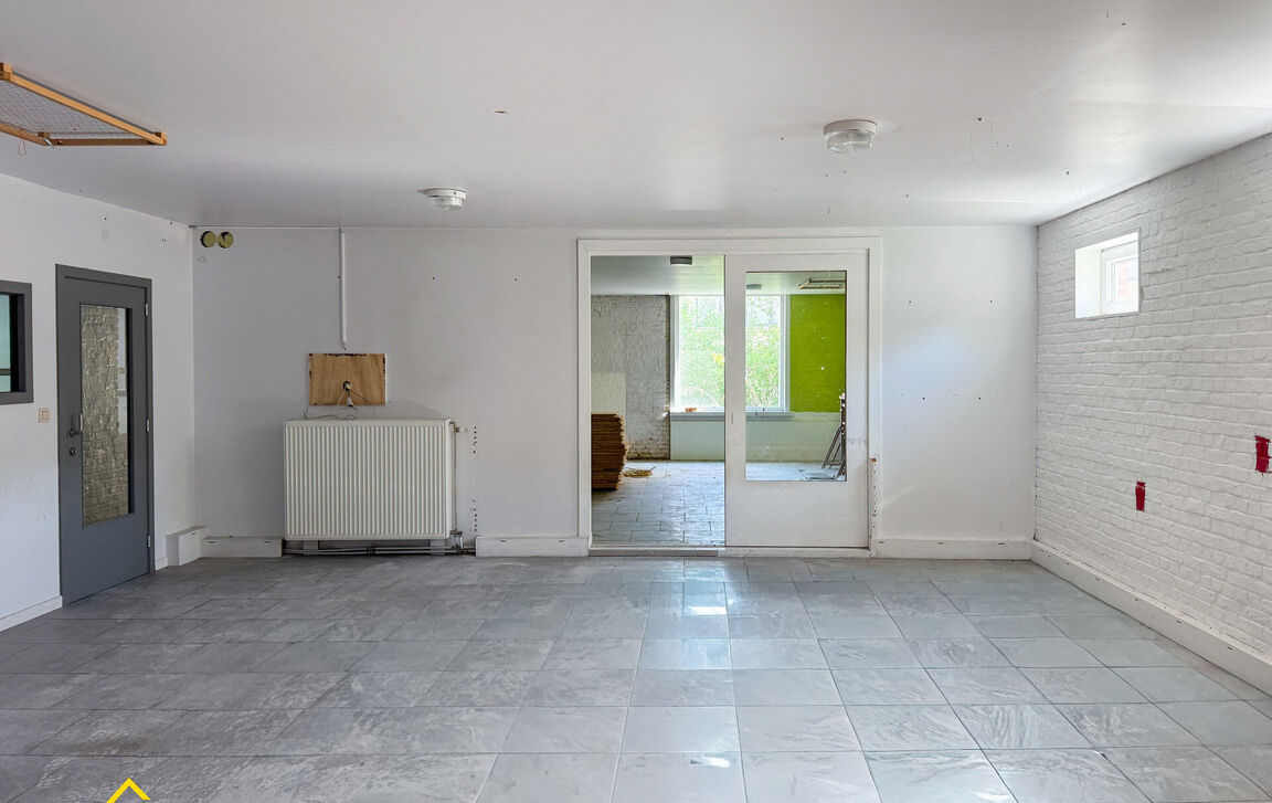 Gebouw voor gemengd gebruik te koop in Aalst