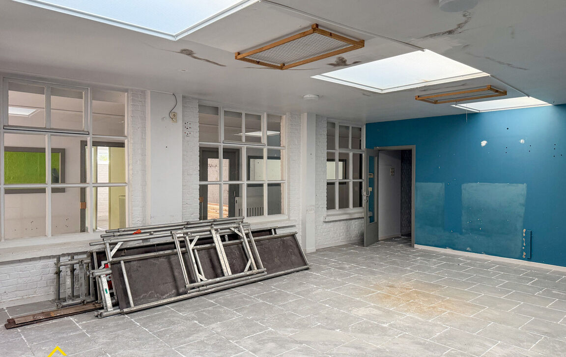 Gebouw voor gemengd gebruik te koop in Aalst