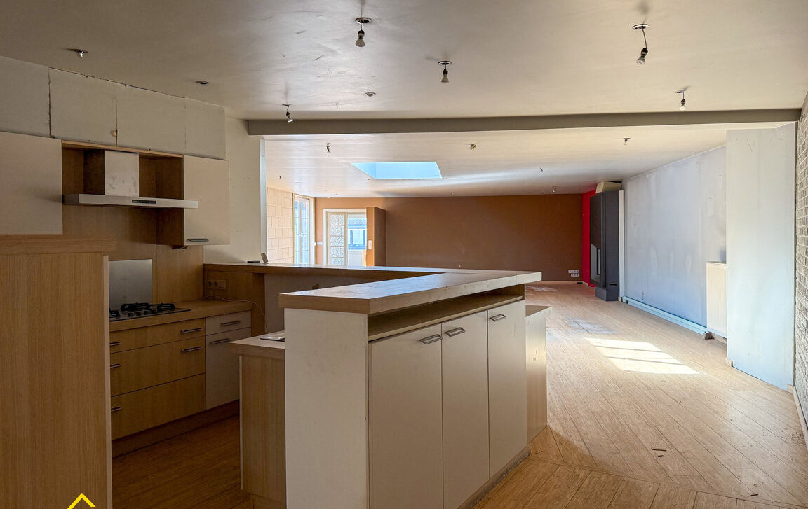 Gebouw voor gemengd gebruik te koop in Aalst