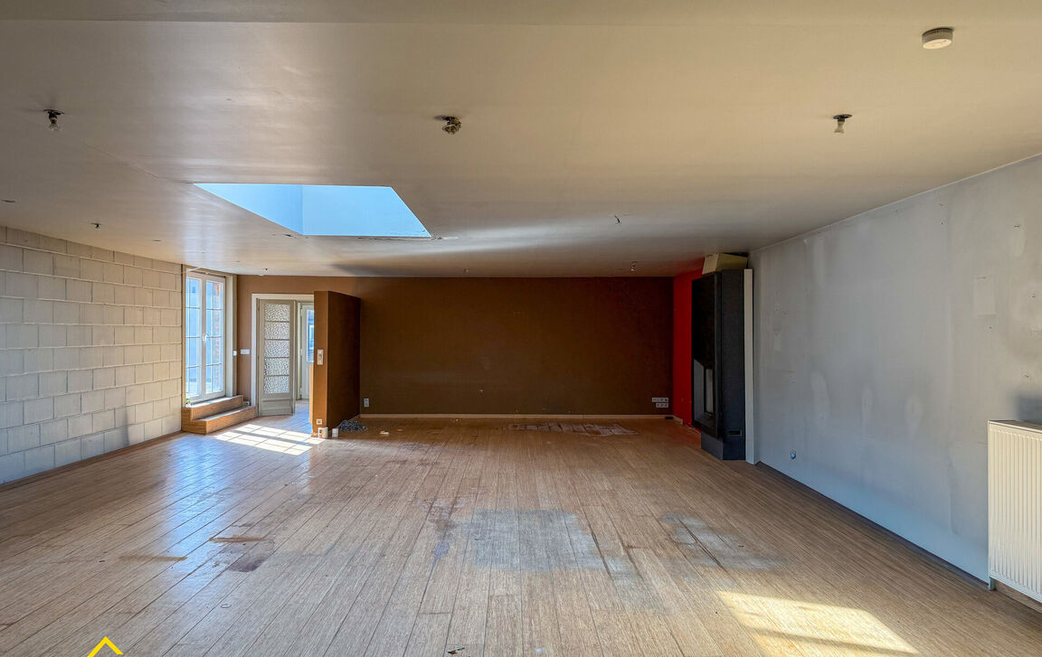 Gebouw voor gemengd gebruik te koop in Aalst