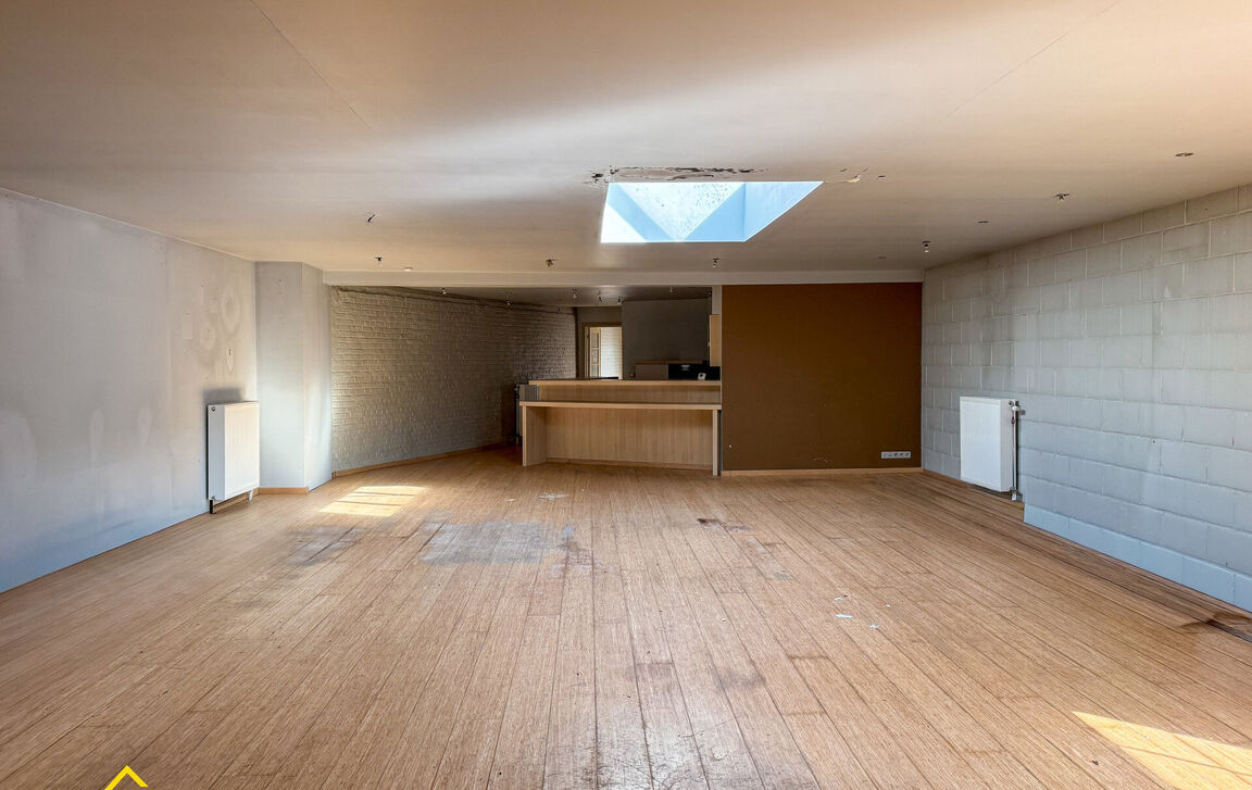 Gebouw voor gemengd gebruik te koop in Aalst