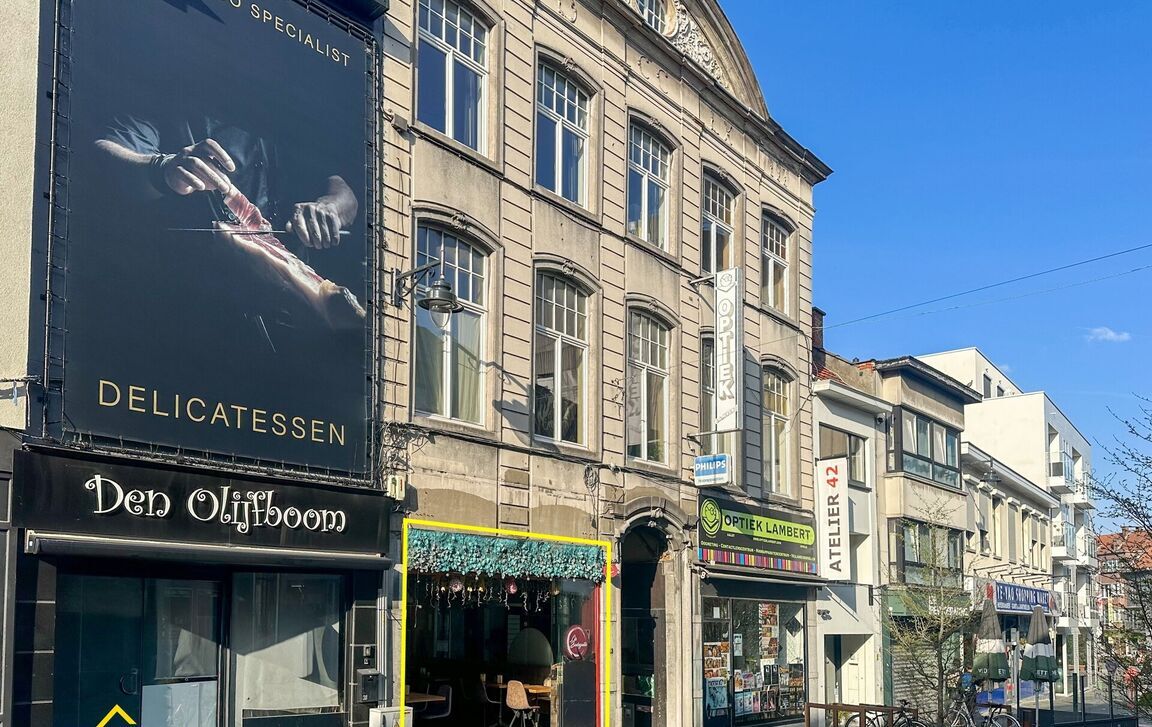 Gebouw voor gemengd gebruik te koop in Aalst