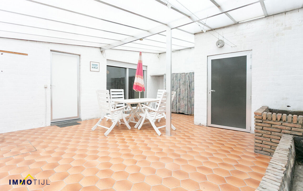 Gebouw voor gemengd gebruik te koop in Buggenhout