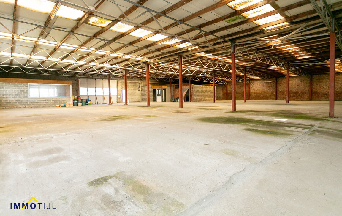 Gebouw voor gemengd gebruik te koop in Buggenhout