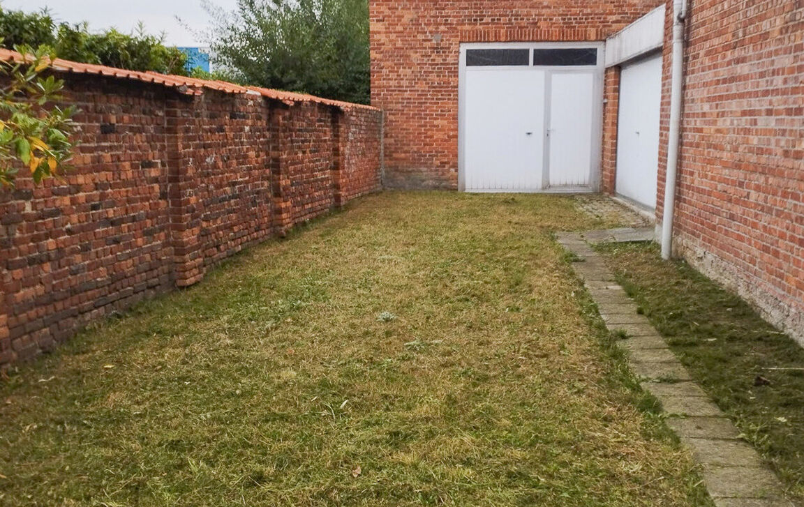 Gebouw voor gemengd gebruik te koop in Buggenhout