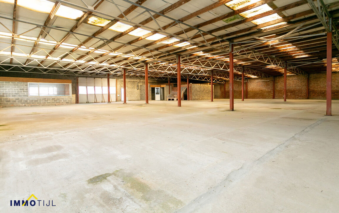 Gebouw voor gemengd gebruik te koop in Buggenhout